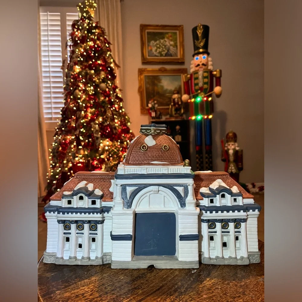 Mervyns Lighted Village Square Tenth Anniversary Museum 1996 Limited Edition